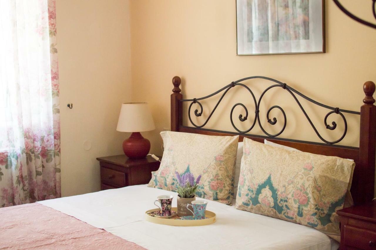 Elizabeth'S Place Heraklion  Exterior photo